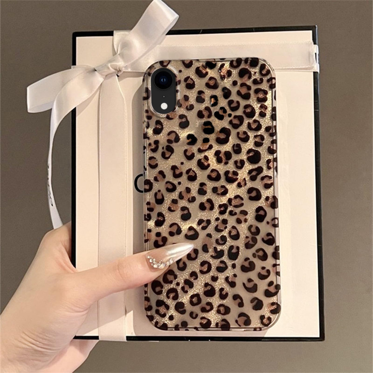 inewateri Compatible for iPhone 16 Pro Max Case with Cute Cheetah Leopard Print Retro Aesthetics Design Soft Slim TPU Shockproof Protective Bumper Glitter Shiny Phone Cover-Blue