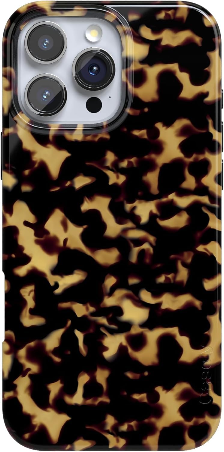 Casely iPhone 16 Pro Case | Clubhouse | Golden on the Green | Compatible with MagSafe | Classic Ultra Thin Design