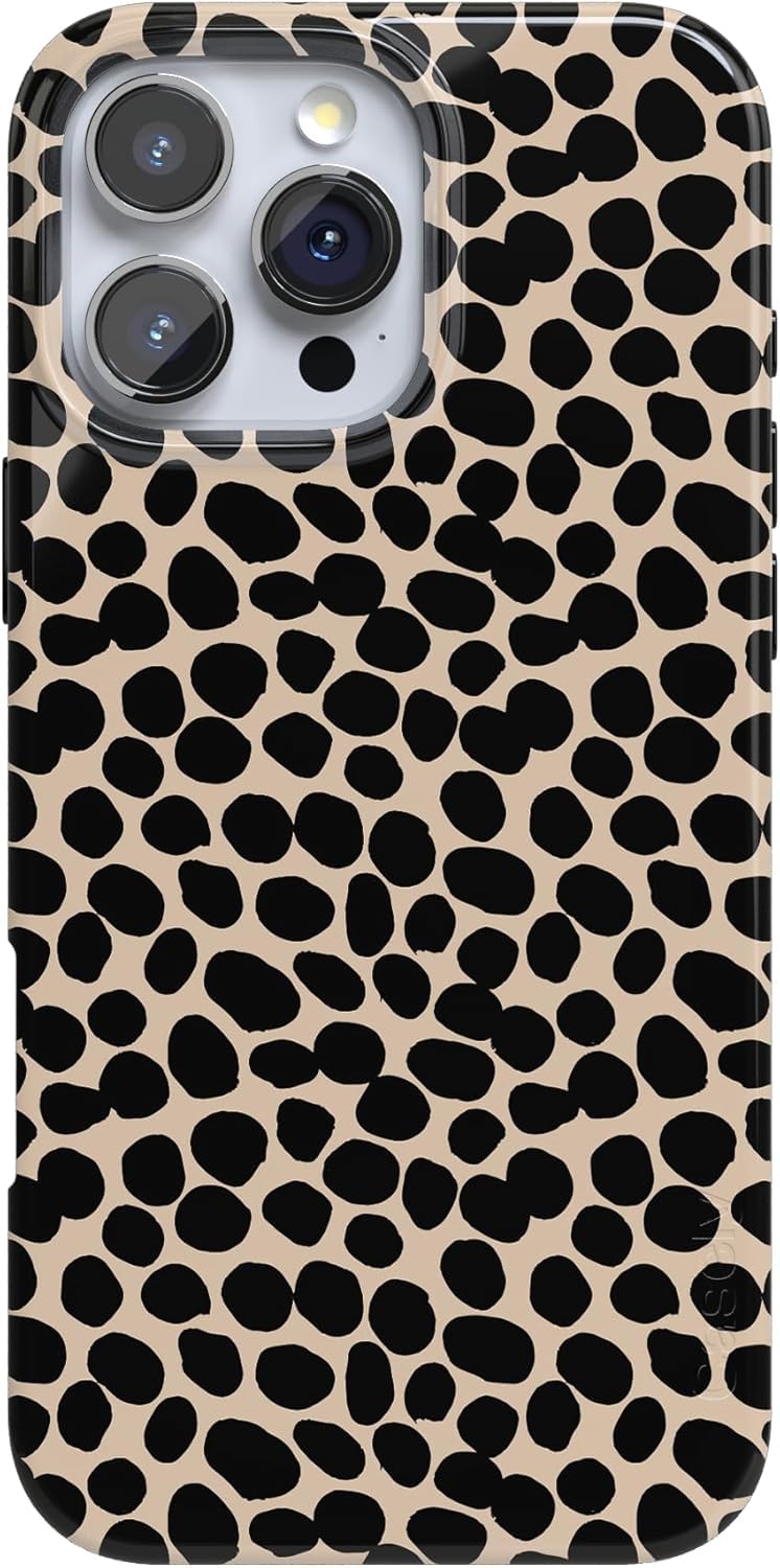 Casely iPhone 16 Pro Case | Clubhouse | Golden on the Green | Compatible with MagSafe | Classic Ultra Thin Design