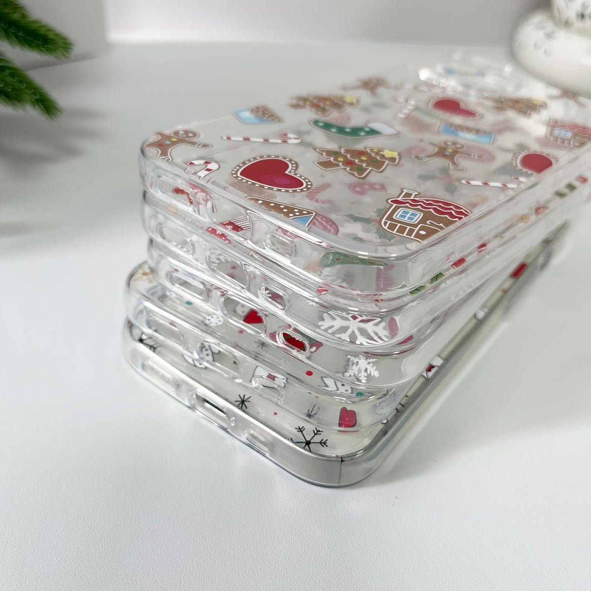 ZTOFERA Christmas Phone Case for iPhone 14 6.1 inch,Clear Cute Merry Christmas Pattern Phone Case Gifts Transparent Hard PC +TPU Bumper Shockproof Protective Cover-Gingerbread Man
